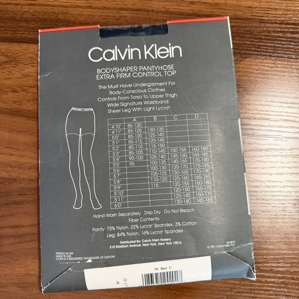Calvin Klein queen features firm